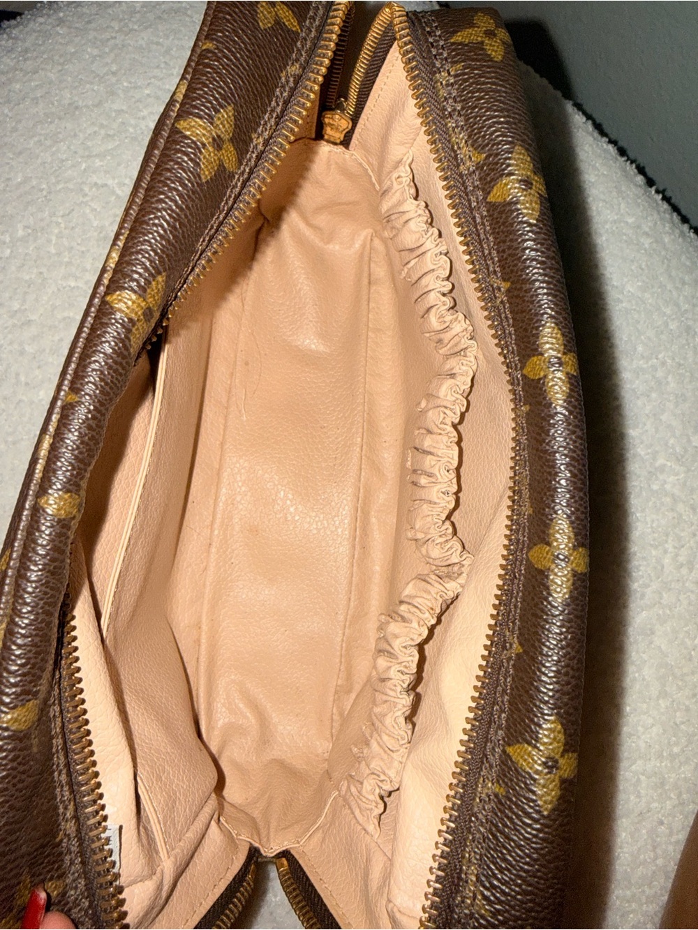 Louis Vuitton Monogram Canvas Brown and Gold Toiletry Pouch - Picture 2 of 4